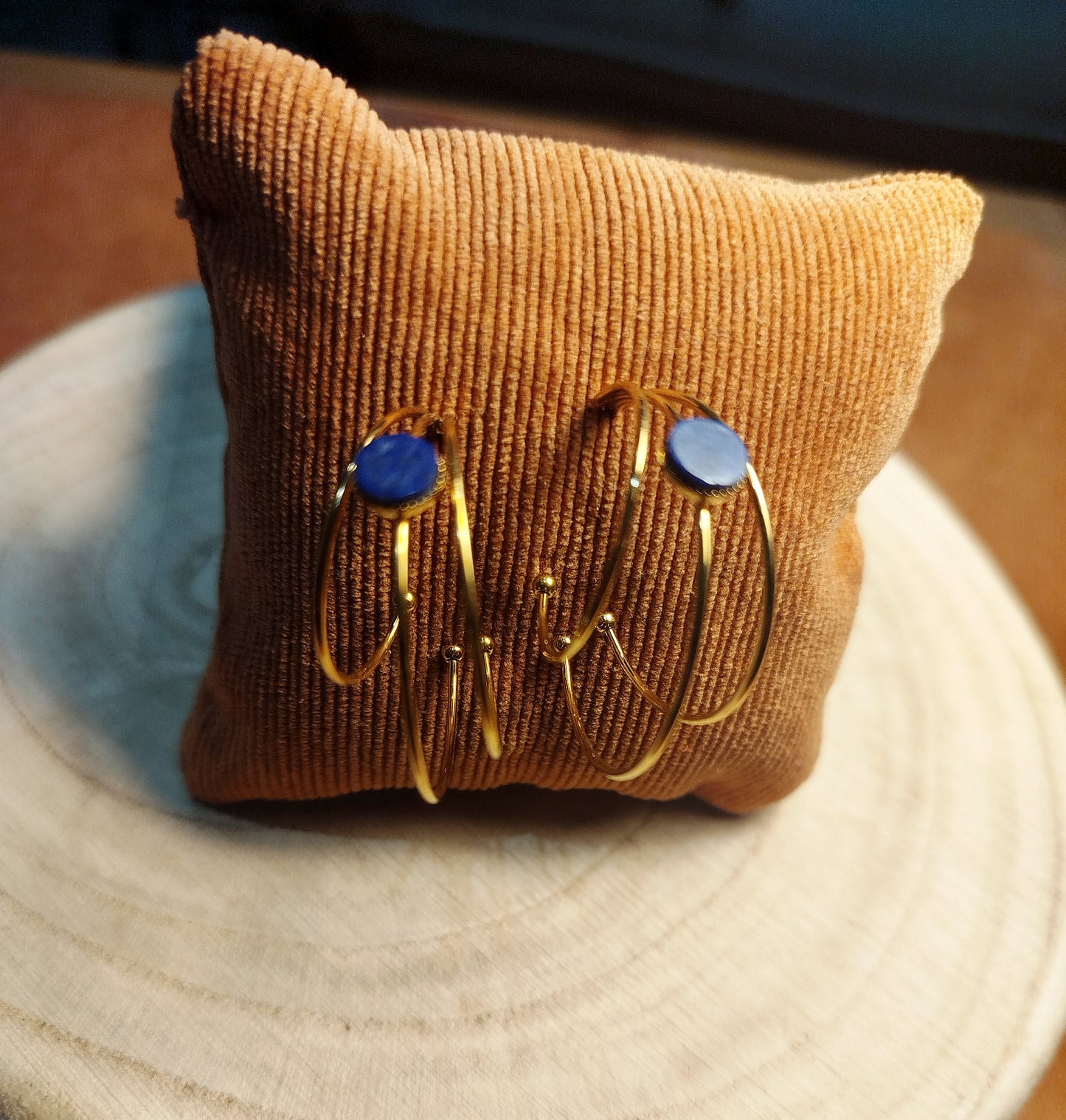Boucles d'oreilles dorées et Lapis-lazuli