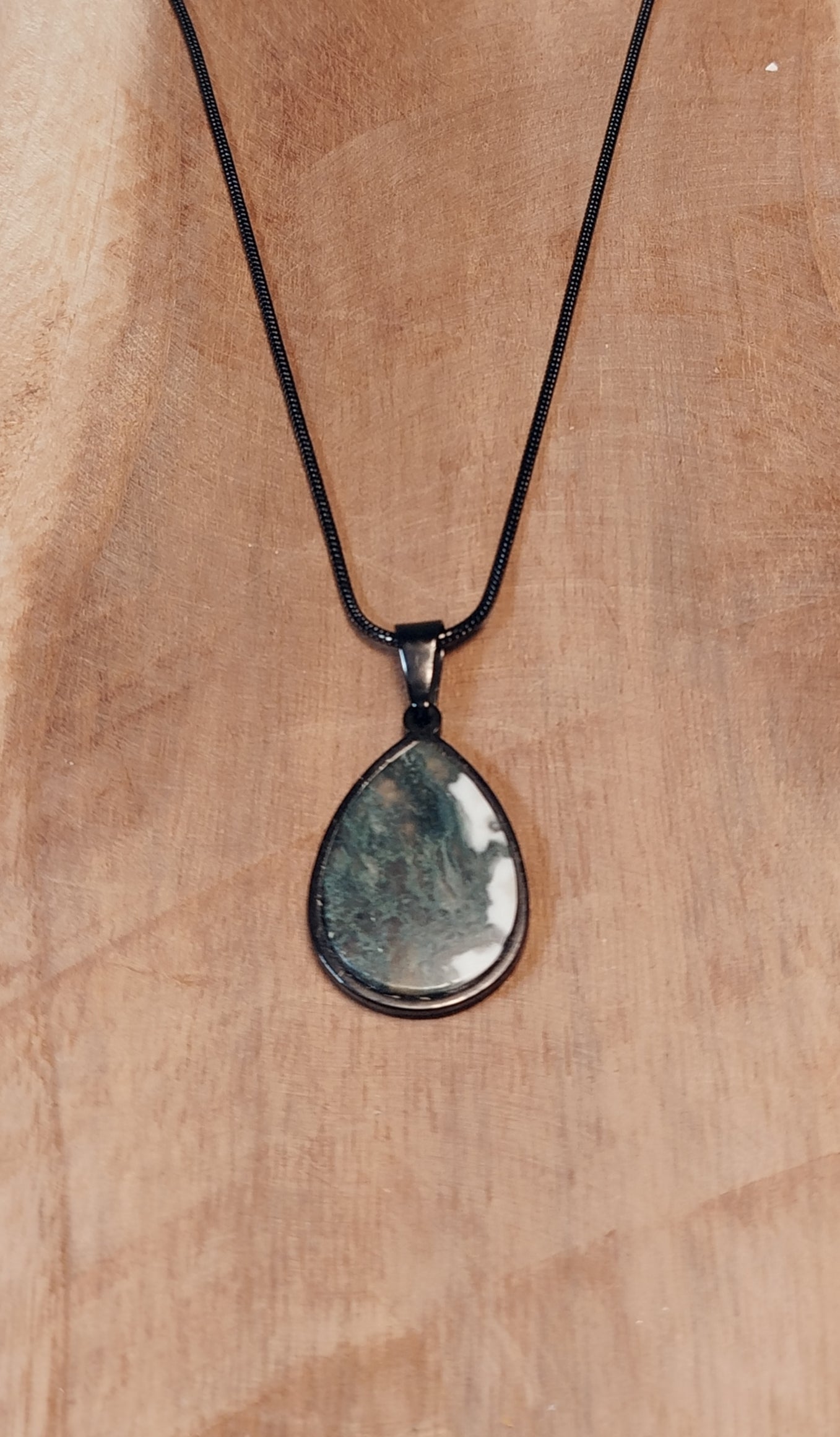 Pendentif acier et Agate Mousse
