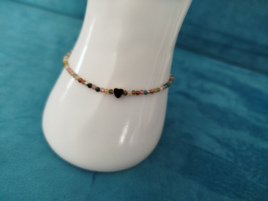 Bracelet doré et perles tourmaline