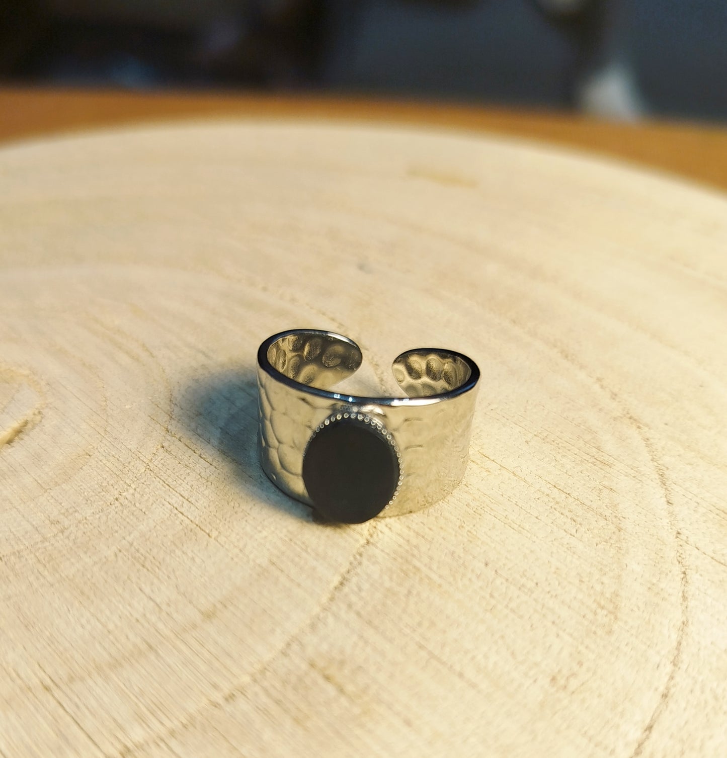 Bague acier argenté et Onyx