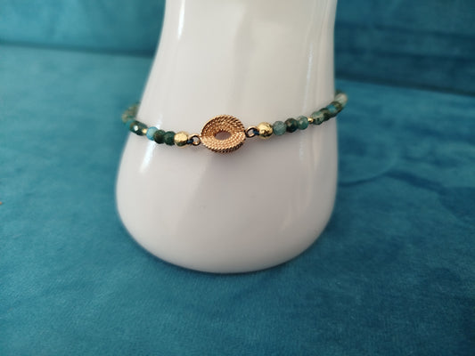 Bracelet doré et apatite