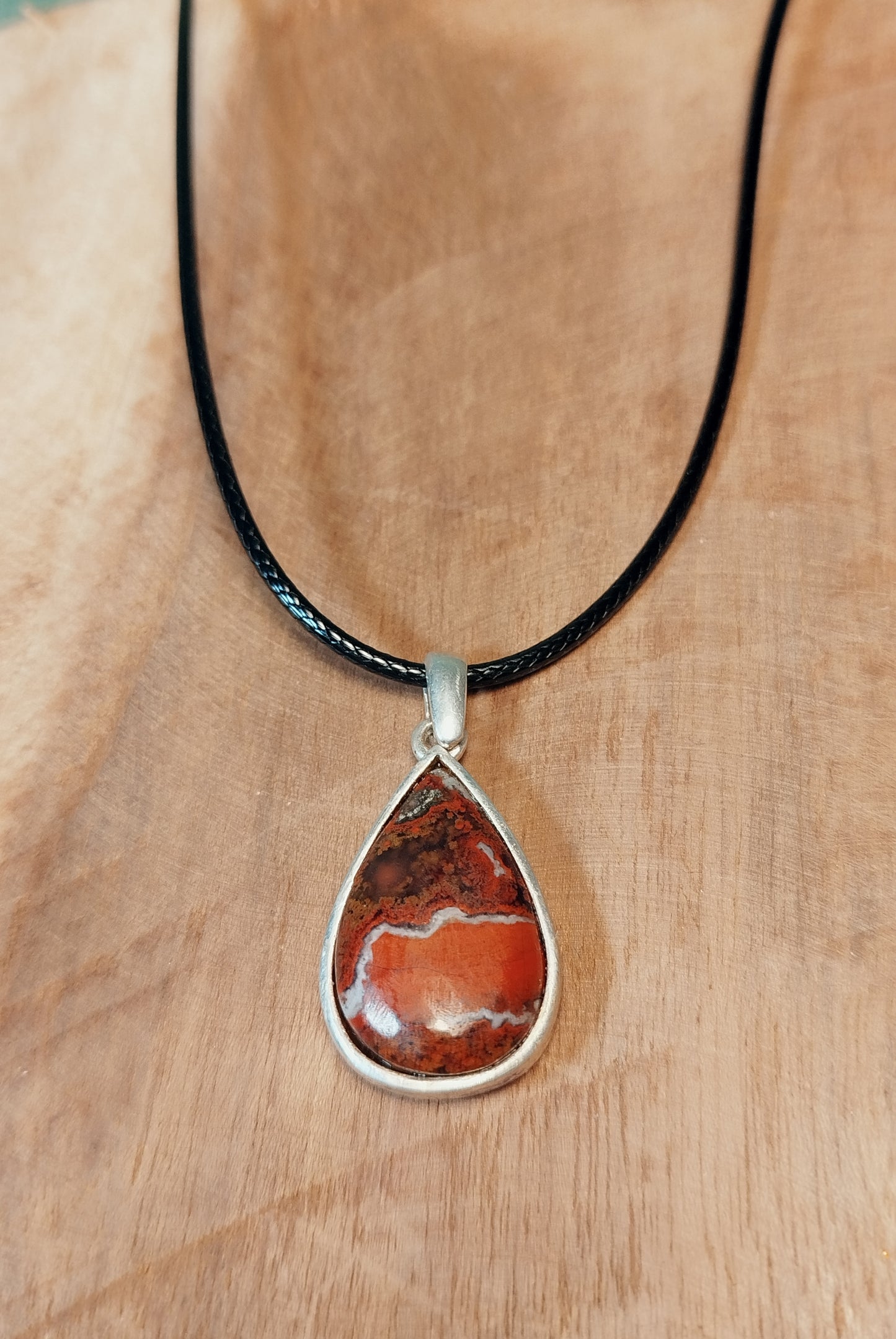 Pendentif Argenté et Jaspe rouge