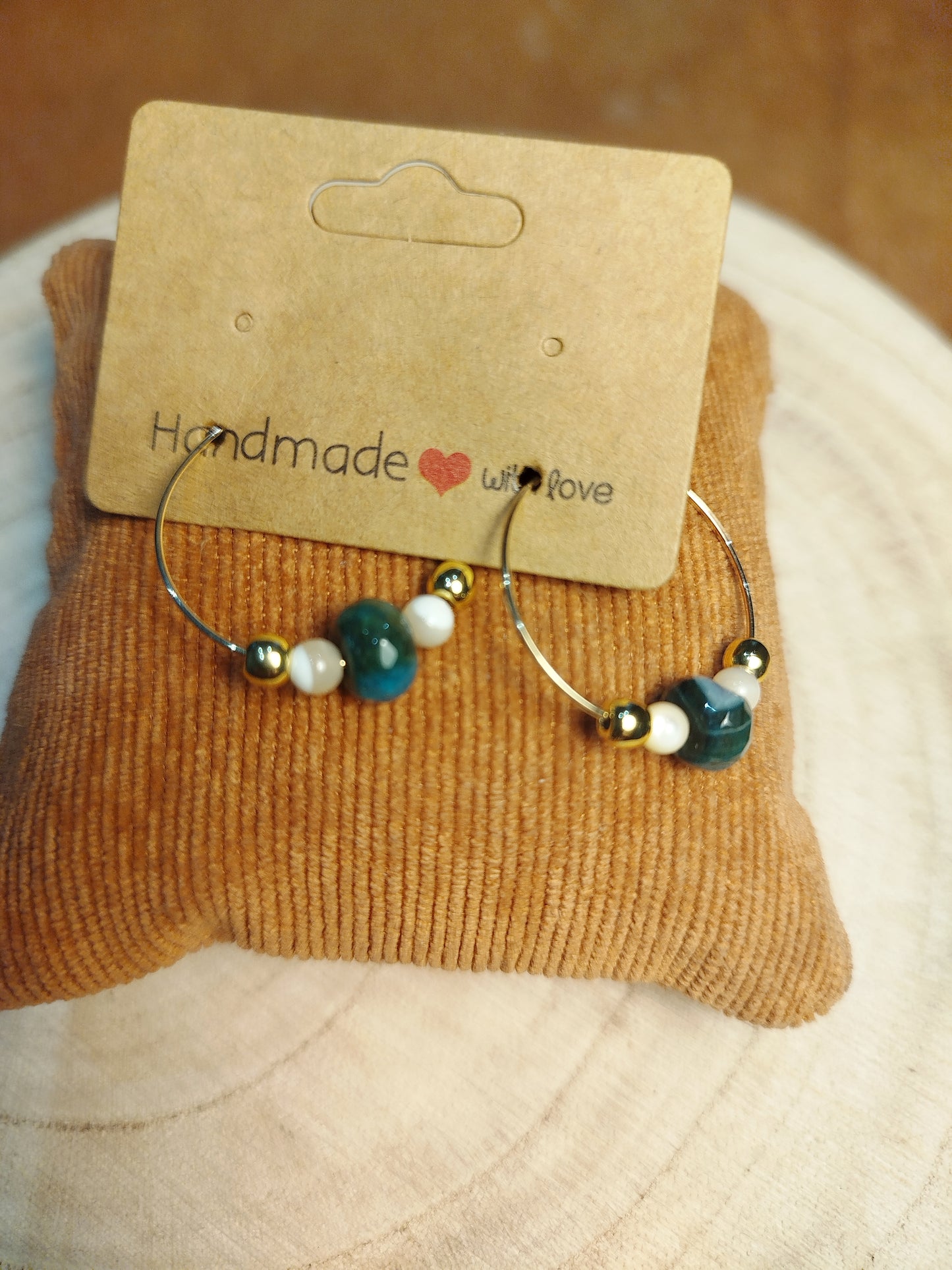 Boucles d'oreilles créoles dorées et Agate