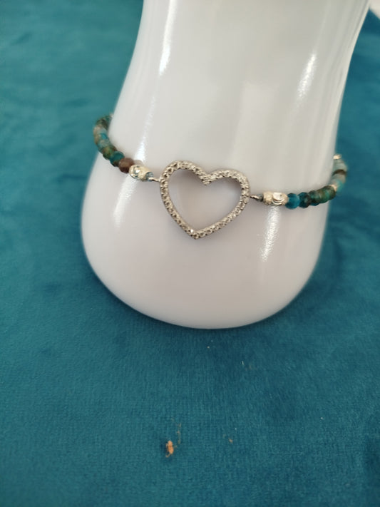 Bracelet argenté et perles apatite